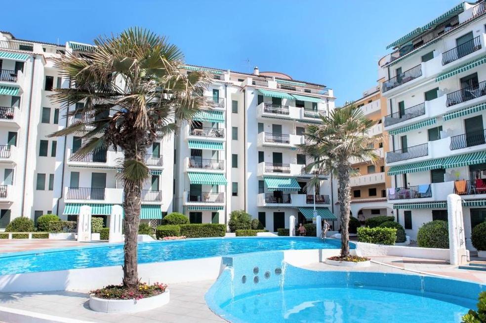 Ferienwohnung El Palmar Fronte Mare Lido di Jesolo Exterior foto
