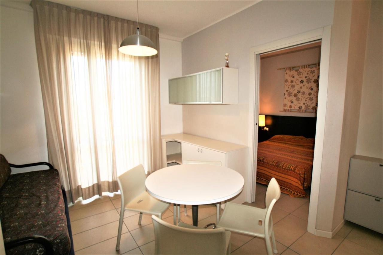 Ferienwohnung El Palmar Fronte Mare Lido di Jesolo Exterior foto